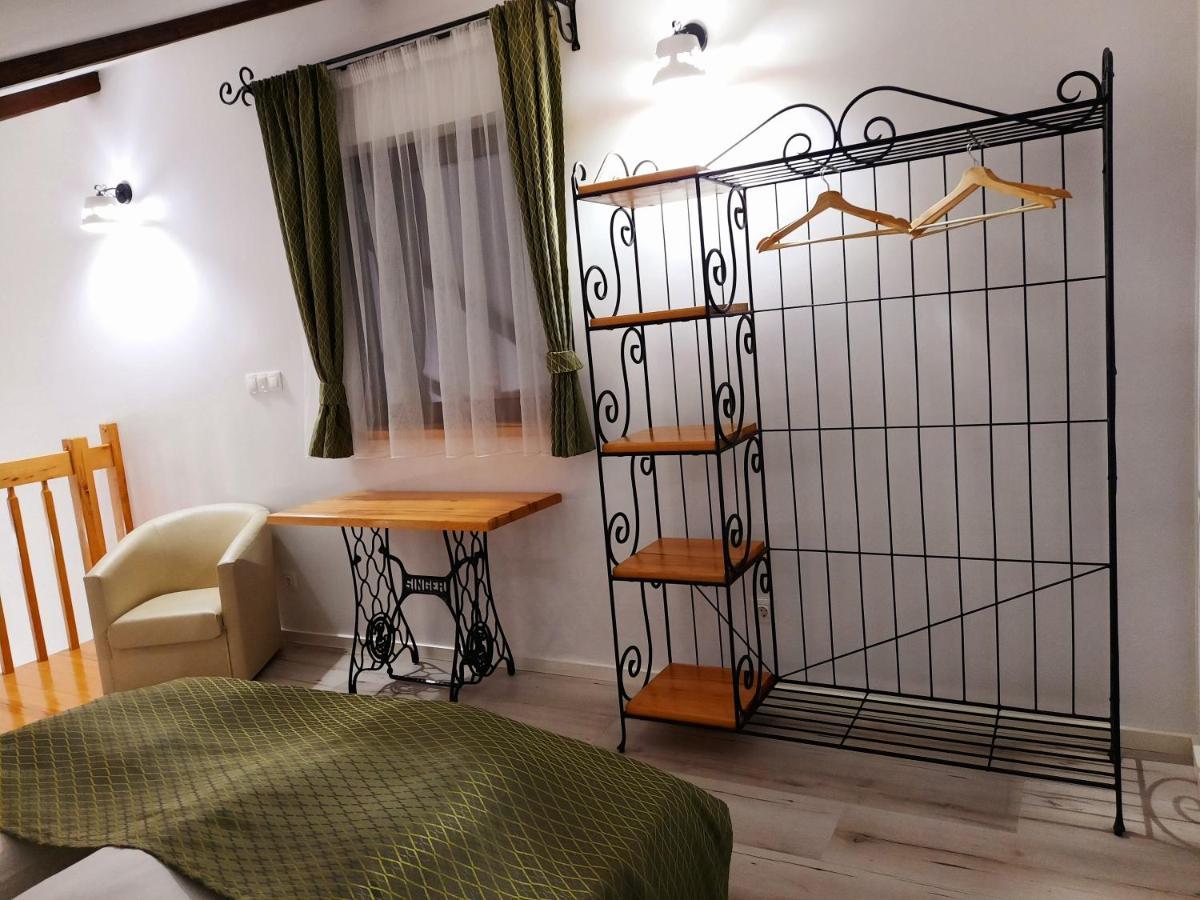 Bed and Breakfast Korona Panzio Odorheiu Secuiesc Exterior foto