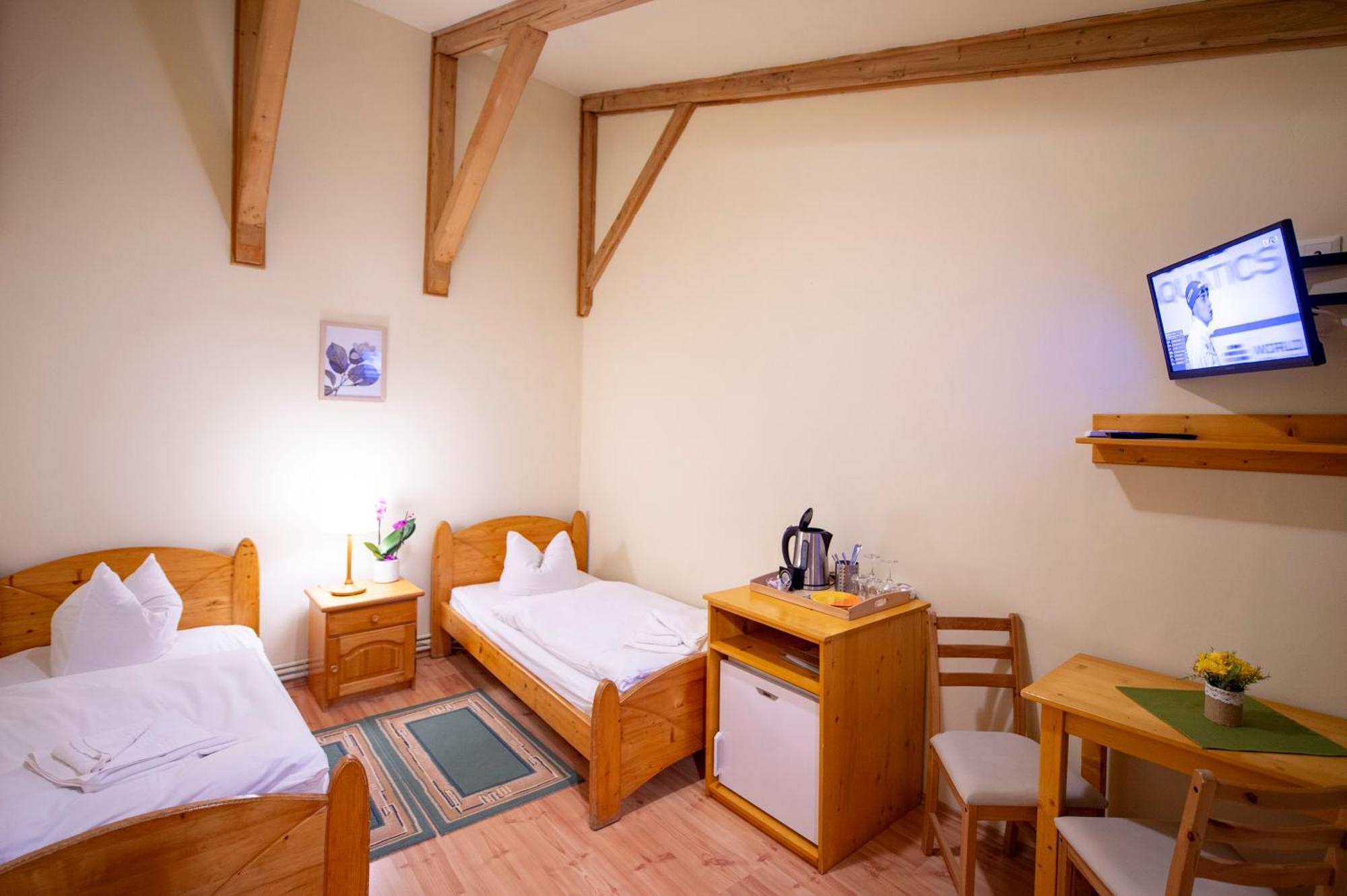 Bed and Breakfast Korona Panzio Odorheiu Secuiesc Exterior foto